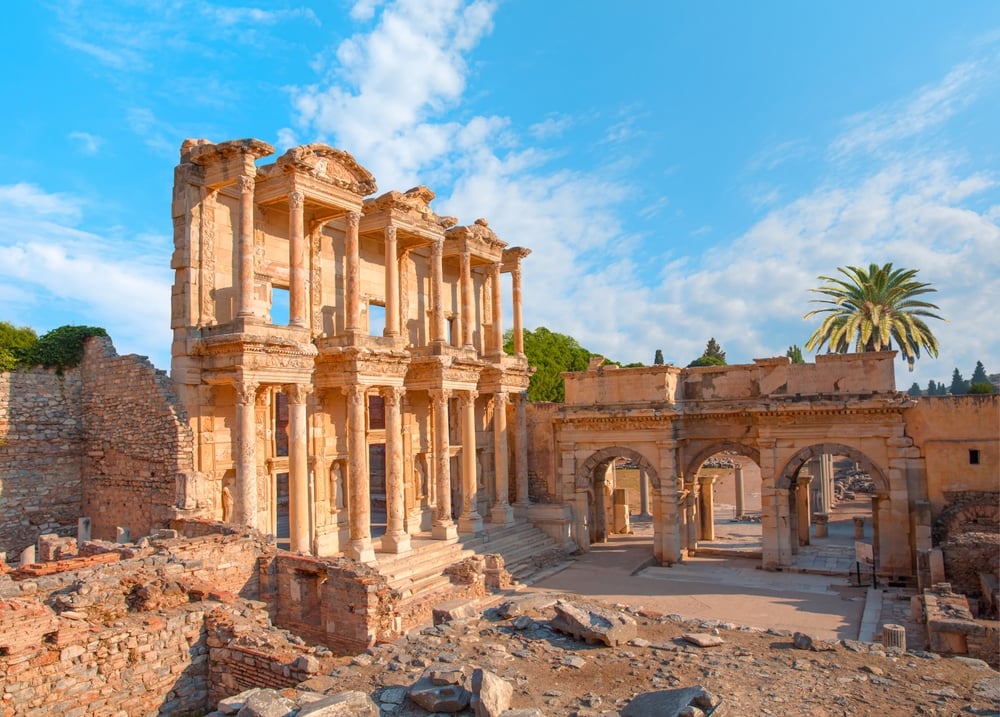 Discover what to expect from Turkey’s weather in October with this regional guide. Get travel tips, destination highlights, and a smart packing list for a smooth autumn getaway.