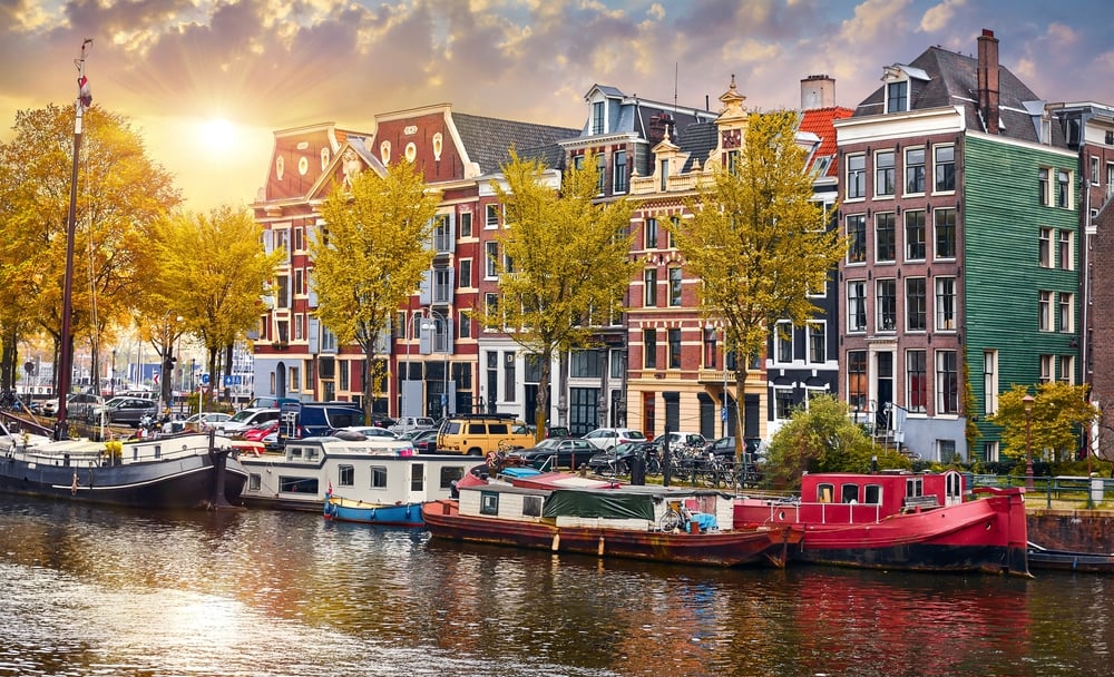 Netherlands Visa Checklist 2025: List of Documents Required